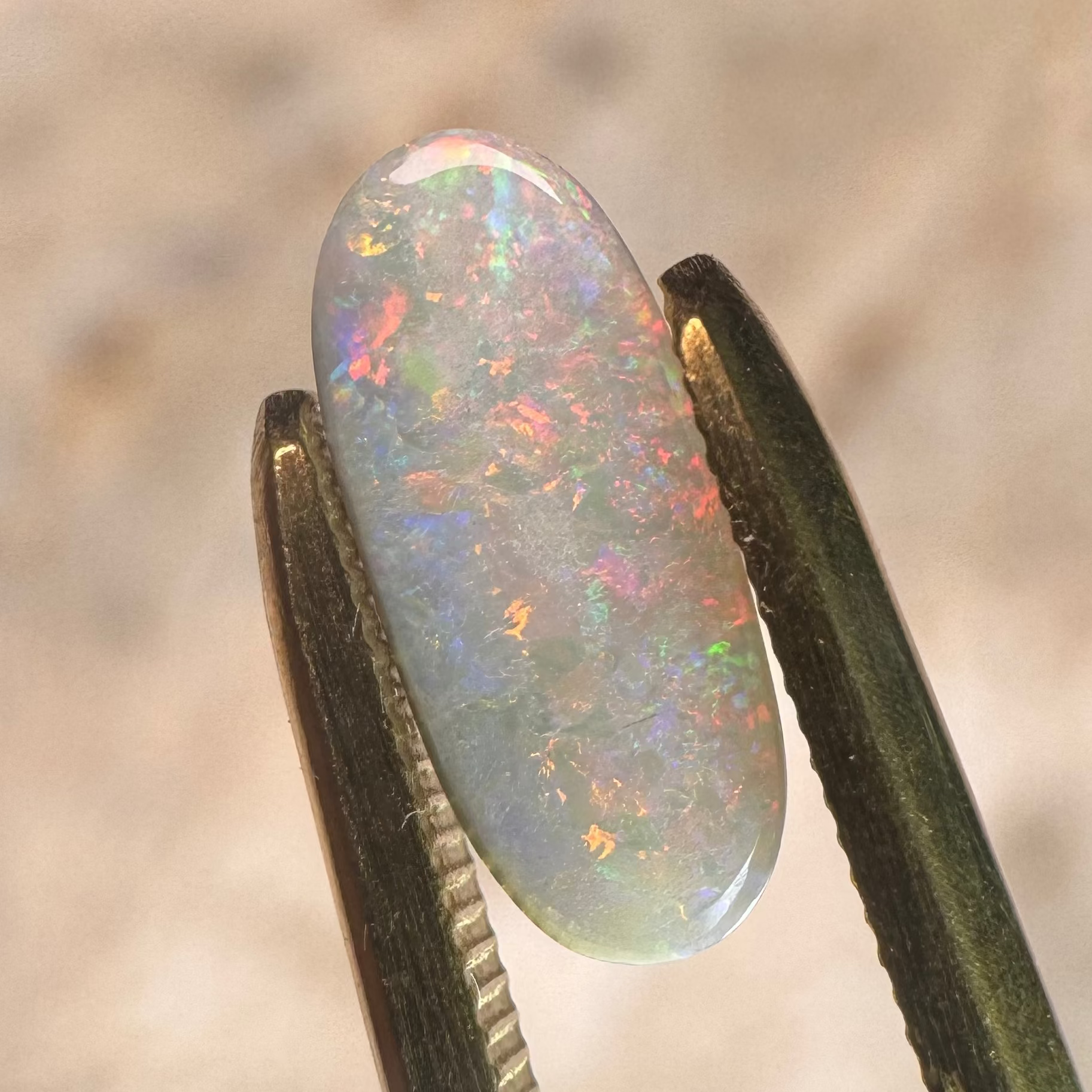 Milky Ombre // 1.55 carats