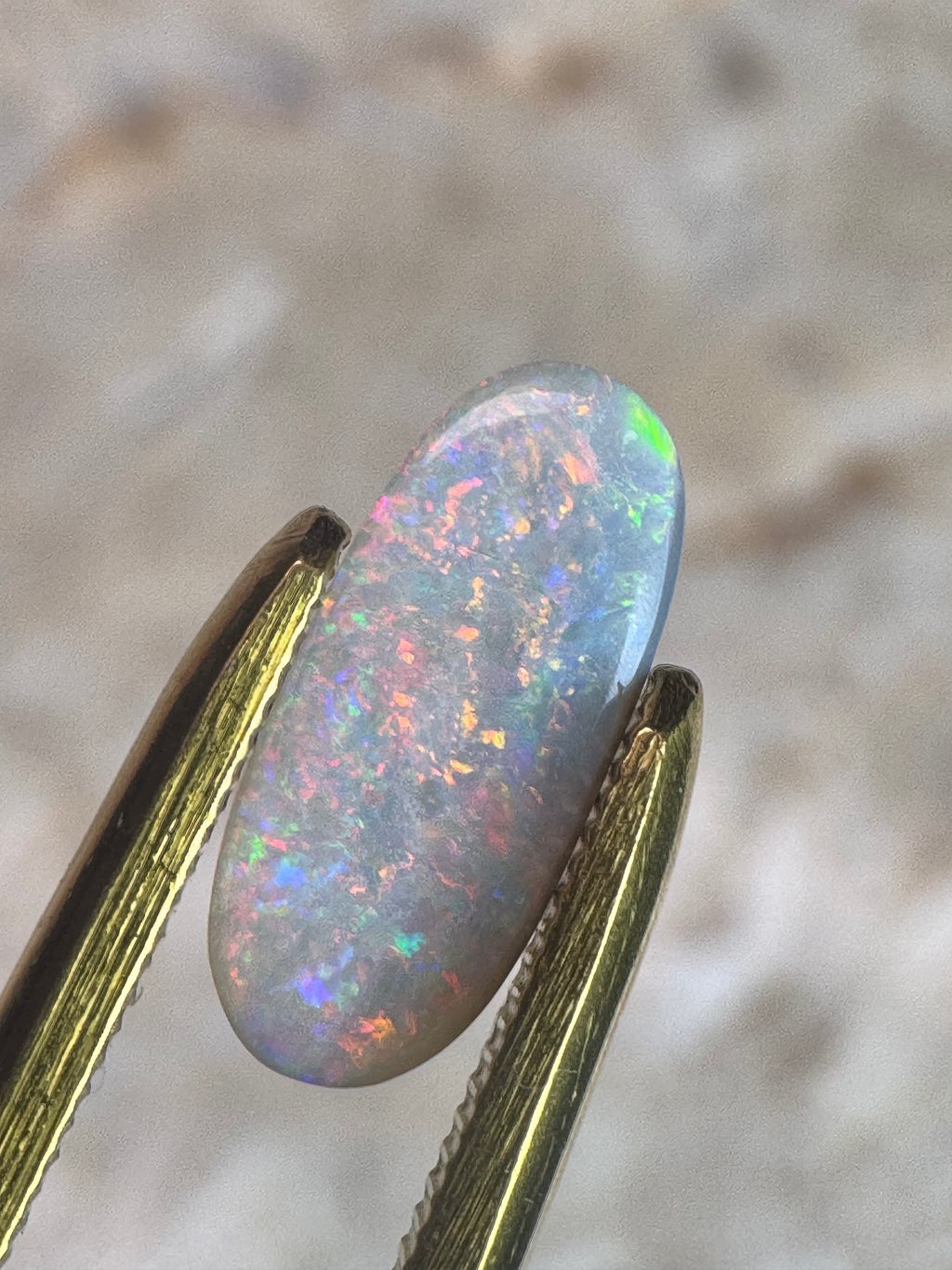 Milky Ombre // 1.55 carats