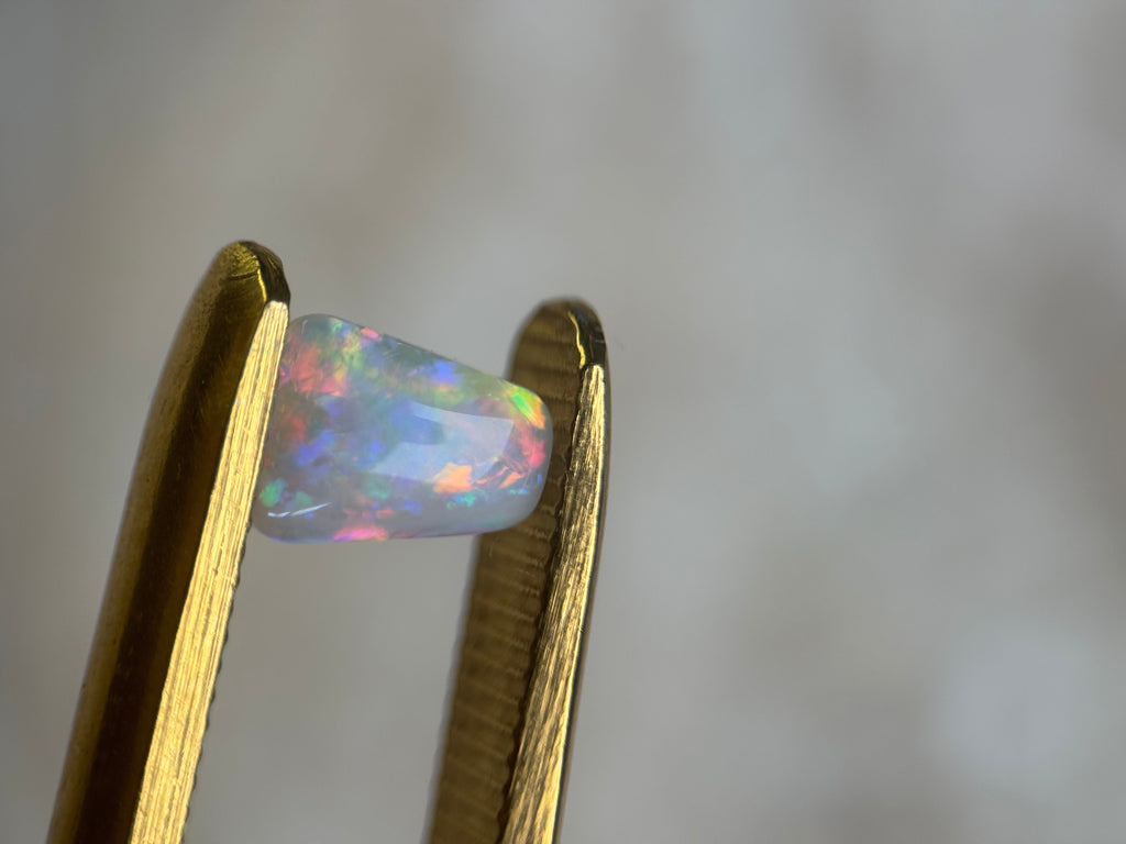 Lightning Ridge Crystal // 0.65 carats